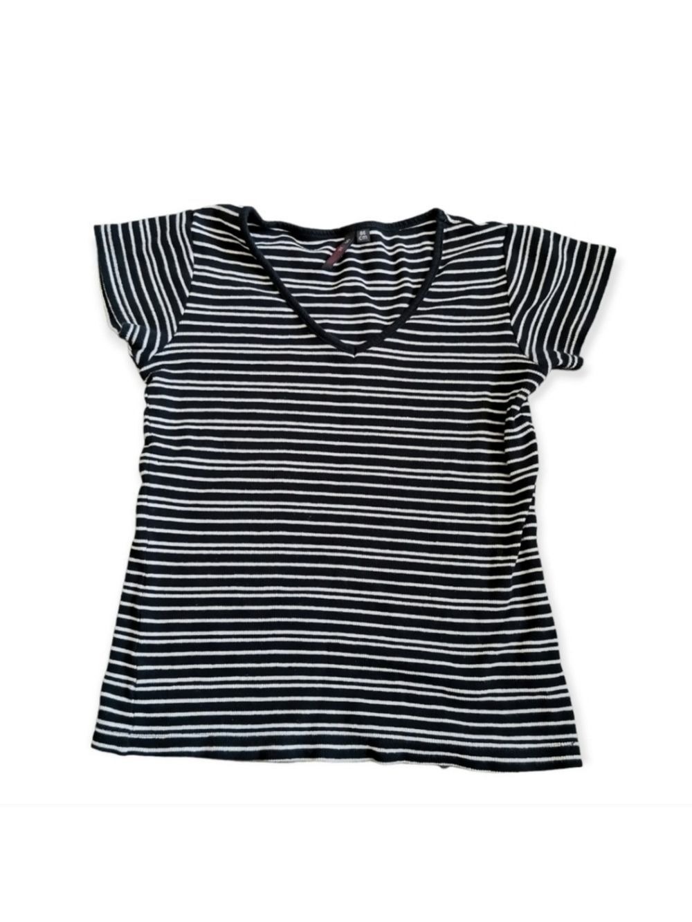 3/ $15Jealous 21 Black White Striped V-Neck Fitted Stretch T-Shirt Junior Size S